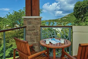 Outdoor dining - 30% off Westin St. John Bay Vista 3BR Sleeps 10 3BD/3BA - 6/27/2026 to 7/4/2026 (Cruz Bay)
