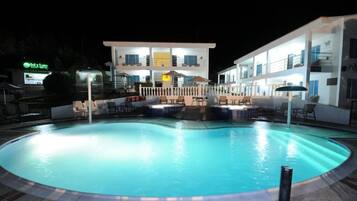 Alberca al aire libre