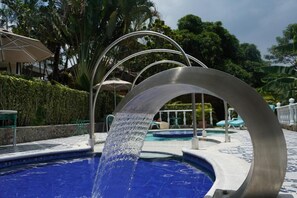 Outdoor pool - Villeta Boutique Hotel Spa (Villeta)