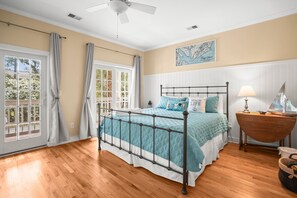 4 slaapkamers, een strijkplank/strijkijzer, gratis wifi, beddengoed