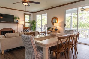 Dining - 18 Veranda Beach Drive - New to VRBO! Resort Access Included! (Fripp Island)
