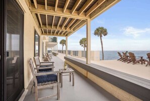 Outdoor dining - 622 Newhaven (Fripp Island)