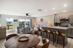 TV - 5 Springtide Villa (Fripp Island)