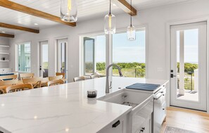 Fridge, microwave, oven, stovetop - 718 Swordfish Road - New to VRBO! Resort Access Included! (Fripp Island)