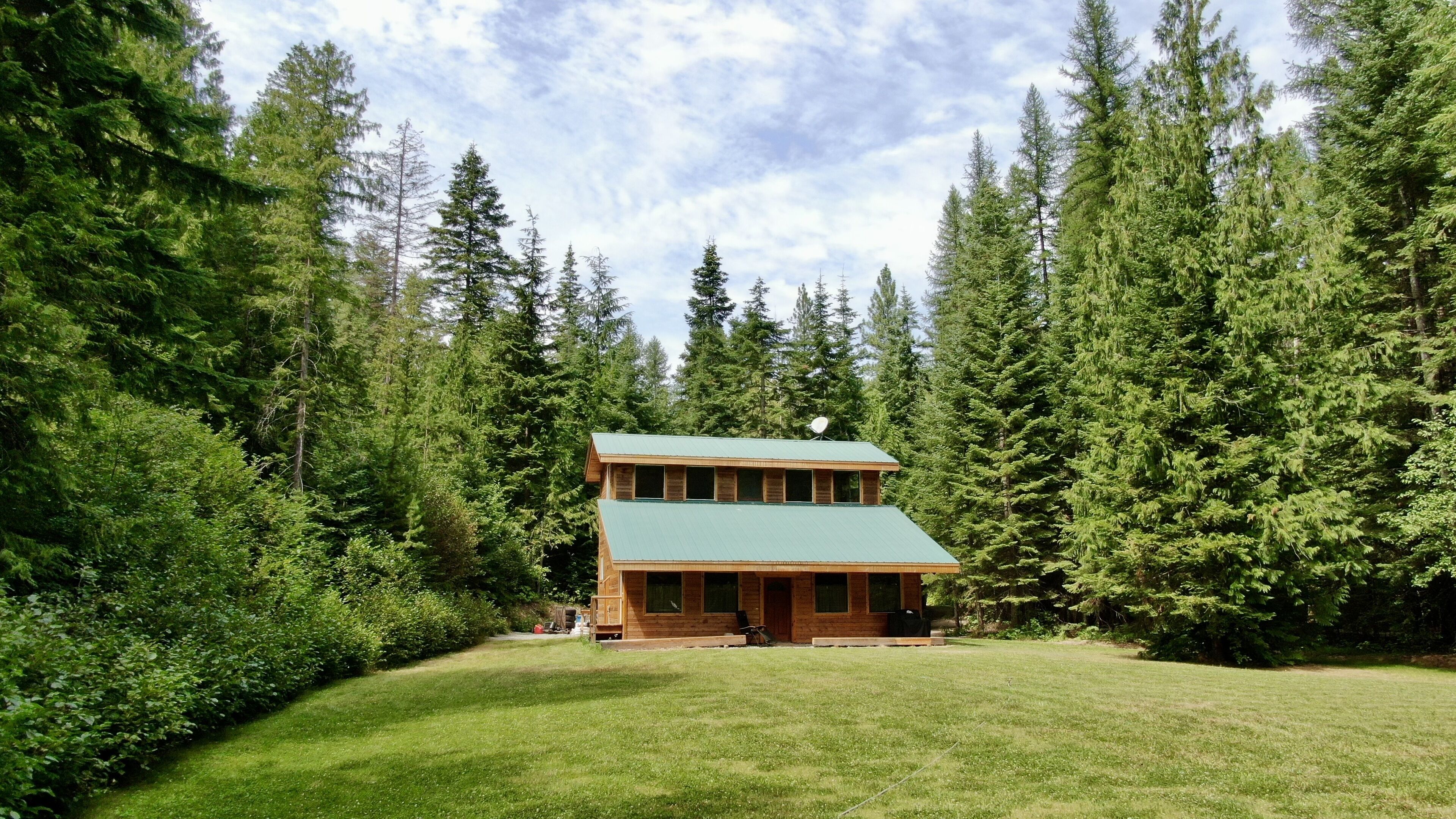 Cedar Cabin near Silverwood - Private and Forested