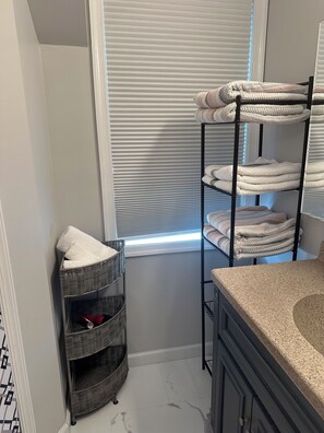 Interior - Sweet Escape on Reese Avenue - 5 minutes away from Hershey Park! (Hershey)