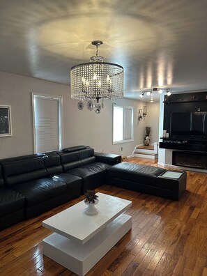 Smart TV y chimenea
