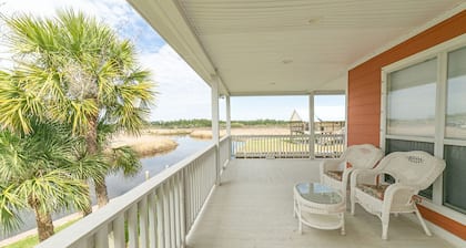 Waterfront Paradise