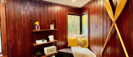 المنشأة من الداخل