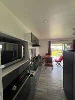 ทีวีจอแบน