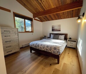 3 chambres, lit de bébé portatif, Wi-Fi, literie fournie