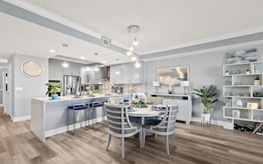 Dining - Daytona Beach Luxury 3bed 3bath beachfront family condo.
 (Daytona Beach)