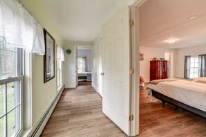 3 bedrooms, iron/ironing board, travel cot, WiFi