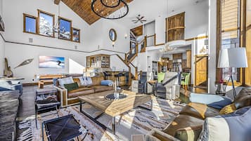 Luxury Chalet, Mountain View | Living room | TV, fireplace, Netflix, pay movies