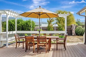 Outdoor dining - Serene Sonoma Estate - Luxury Farmhouse | Pool (sonoma)