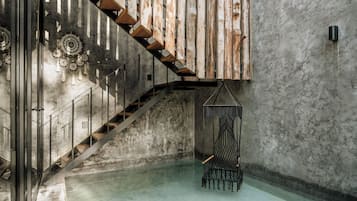 Casa Luna: Luxury Villa with private pool & Concierge | Literie de qualité, décor unique, ameublement unique, bureau