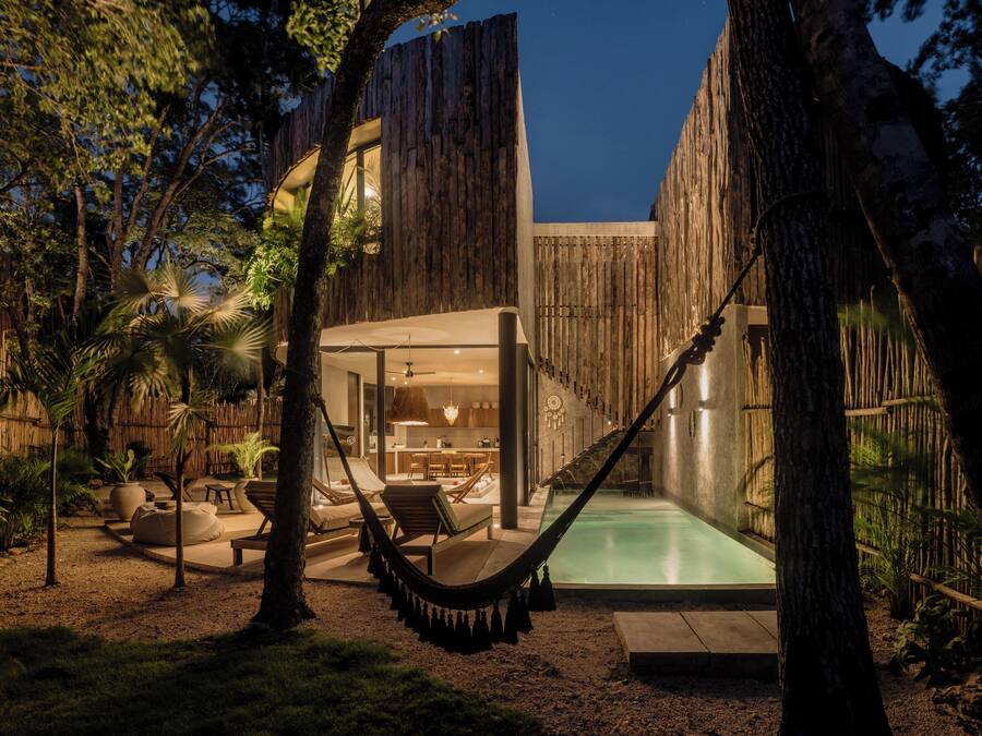 Casa Luna: Luxury Villa with private pool & Concierge | Premium bedding, individually decorated, individually furnished, desk