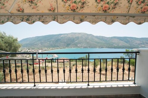 Apartment with Side Sea View - Pigeon House