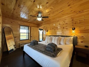 4 habitaciones, escritorio, tabla de planchar con plancha y wifi gratis