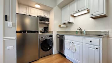 ์ค์ํธ, ์นจ์ค 1๊ฐ, ์ฃผ๋ฐฉ (Washer/Dryer) | ์ ์ฉ ์ฃผ๋ฐฉ | ๋์ฉ๋ ๋์ฅ๊ณ , ์ ์๋ ์ธ์ง, ์ฟกํ, ์๊ธฐ ์ธ์ฒ๊ธฐ