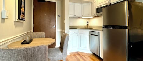 Suite, 2 Bedrooms, Kitchen (Three Beds, Washer/Dryer) | Private kitchen