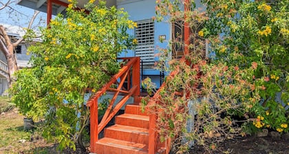 Elle's 2 BR/2 bathroom, home in San Ignacio. Minutes from town & Maya Ruins