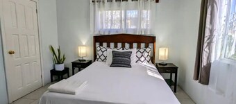 Elle's 2 BR/2 bathroom, home in San Ignacio. Minutes from town & Maya Ruins