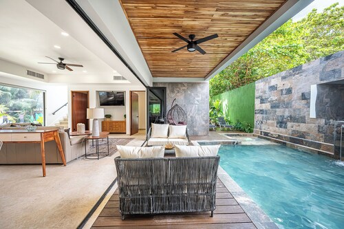 Brand New Luxury Villa on the South End of Jaco Beach, Steps from the Beach!
