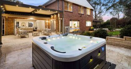 Carinya Centennial | Bowral Spa Retreat