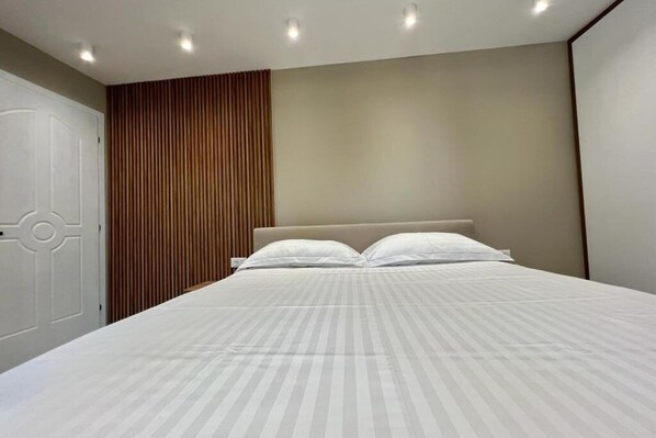 1 bedroom, WiFi, bed sheets