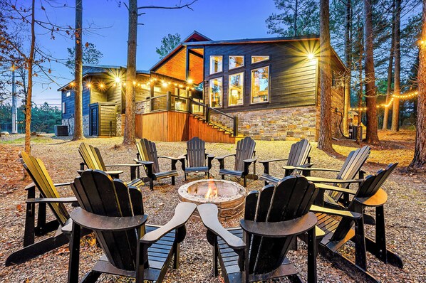 المنطقة المحيطة بالمنشأة