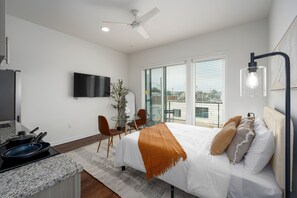 1 bedroom, desk, iron/ironing board, WiFi