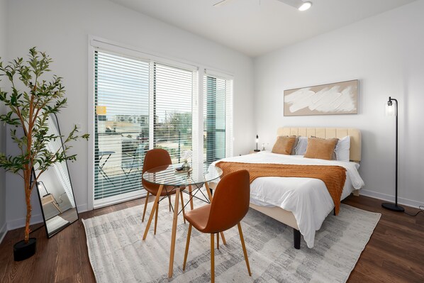 1 bedroom, desk, iron/ironing board, WiFi