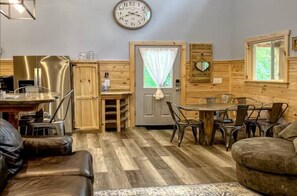 تناول الطعام