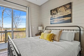 5 Schlafzimmer, Bügeleisen/Bügelbrett, WLAN, Bettwäsche