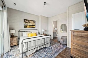 5 chambres, fer et planche à repasser, Wi-Fi, draps fournis