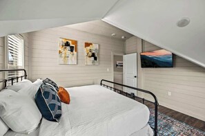 5 soverom, strykejern/-brett, wi-fi og sengetøy