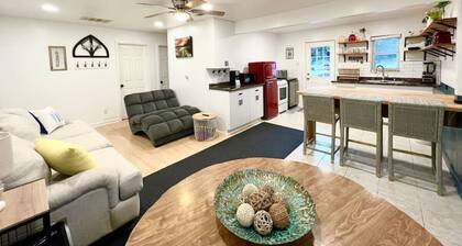 Lake Life Lodge Cottage by Belton Lake