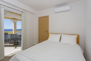 2 عدّة غرف نوم ومكواة/لوح كي وواي فاي وملاءات أسرّة