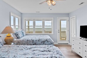 6 slaapkamers, een strijkplank/strijkijzer, wifi