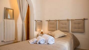 3 bedrooms, iron/ironing board, travel crib, free WiFi
