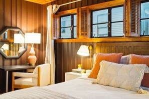 8 Schlafzimmer, Bügeleisen/Bügelbrett, Reisekinderbett, WLAN