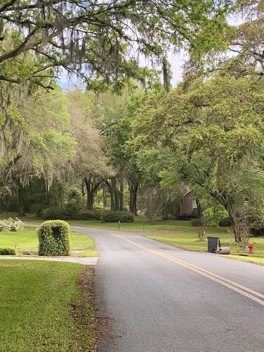 "The Loft" on the 11th Tee. No pets! No smoking!