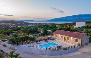 Pool - Lovely home in Dabovi Stani with kitchen (Dabovi Stani)