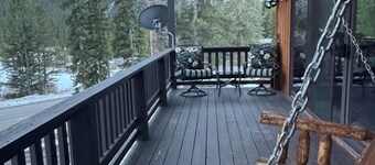 Spacious home that is perfect for large family/friend gatherings!  