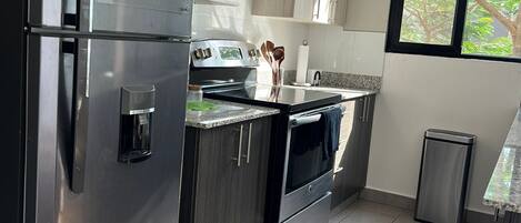 Fridge, microwave, oven, coffee/tea maker