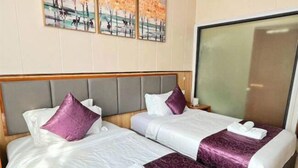 Economy Double Room - Siargao Seasky Resort (General Luna)