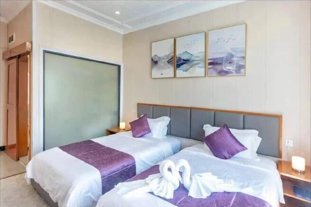 Desk, free WiFi, bed sheets
