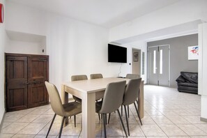 Dining - Holiday Apartment "Dongo Garden" with Private Garden & Wi-Fi (Dongo)