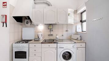 Tủ lạnh, lò vi sóng, lò nướng, bếp nấu